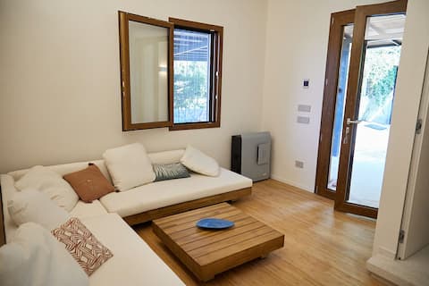 Annuncio Airbnb popolare: Villa Pupa, entire accommodation 100 meters from the sea a Castellammare Del Golfo