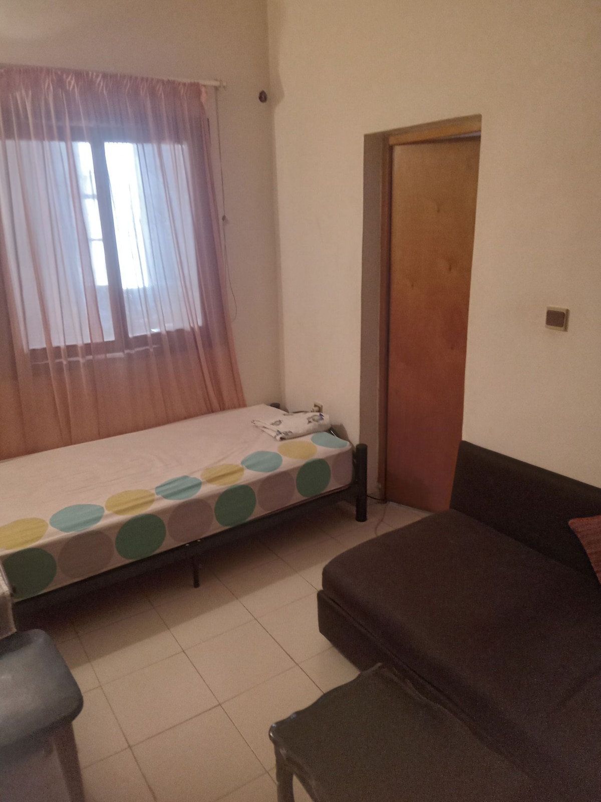 Home in Casablanca  1 bedroom  1 bed  1 shared bath - image 4