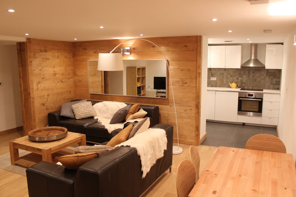 Lounge Kitchen