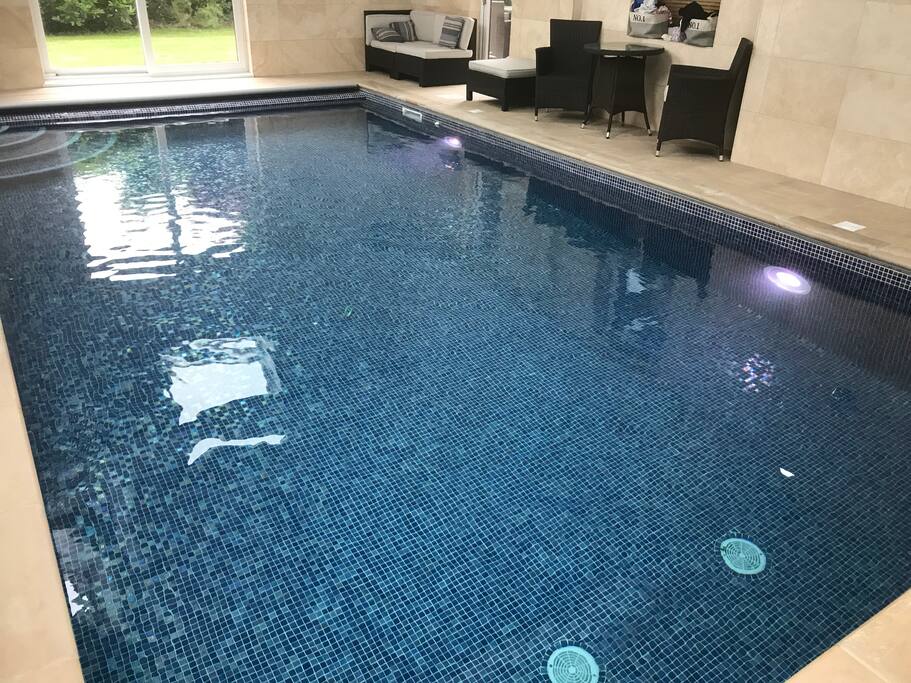 Indoor Pool near Goodwood Boxgrove Chichester Cottages for Rent in