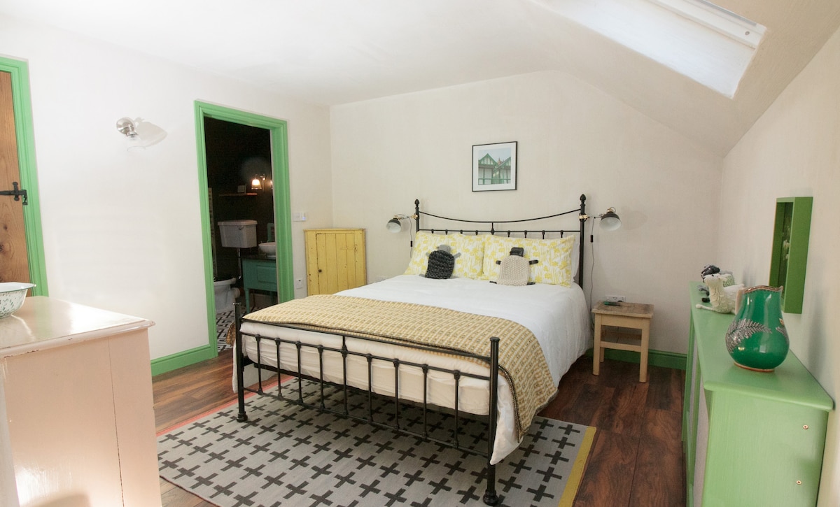 Bedroom 4 with en-suite