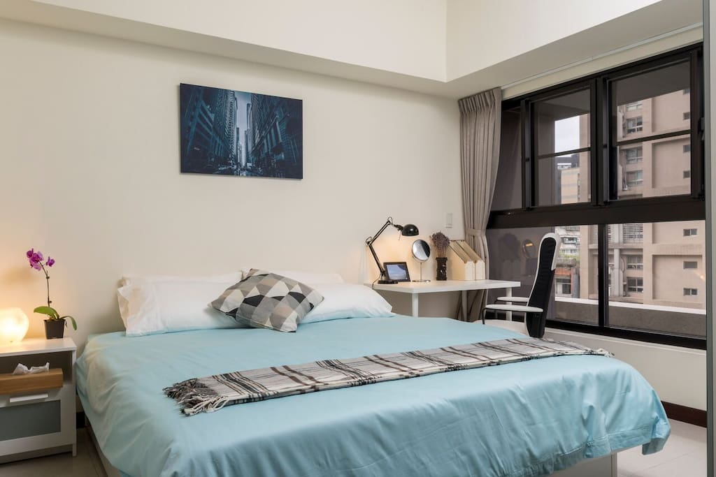Master bedroom with full King size bed