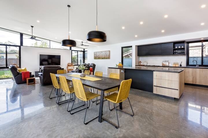 Chesters by the Bay: luxury family home with wi-fi gallery image 5