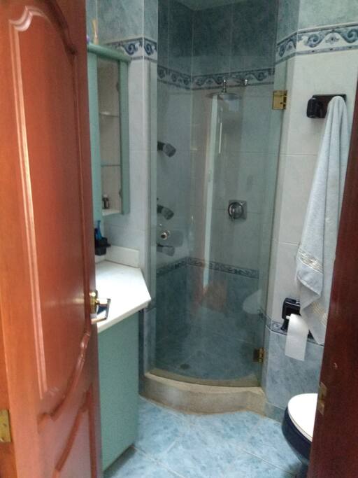 Baño dormitorio 1