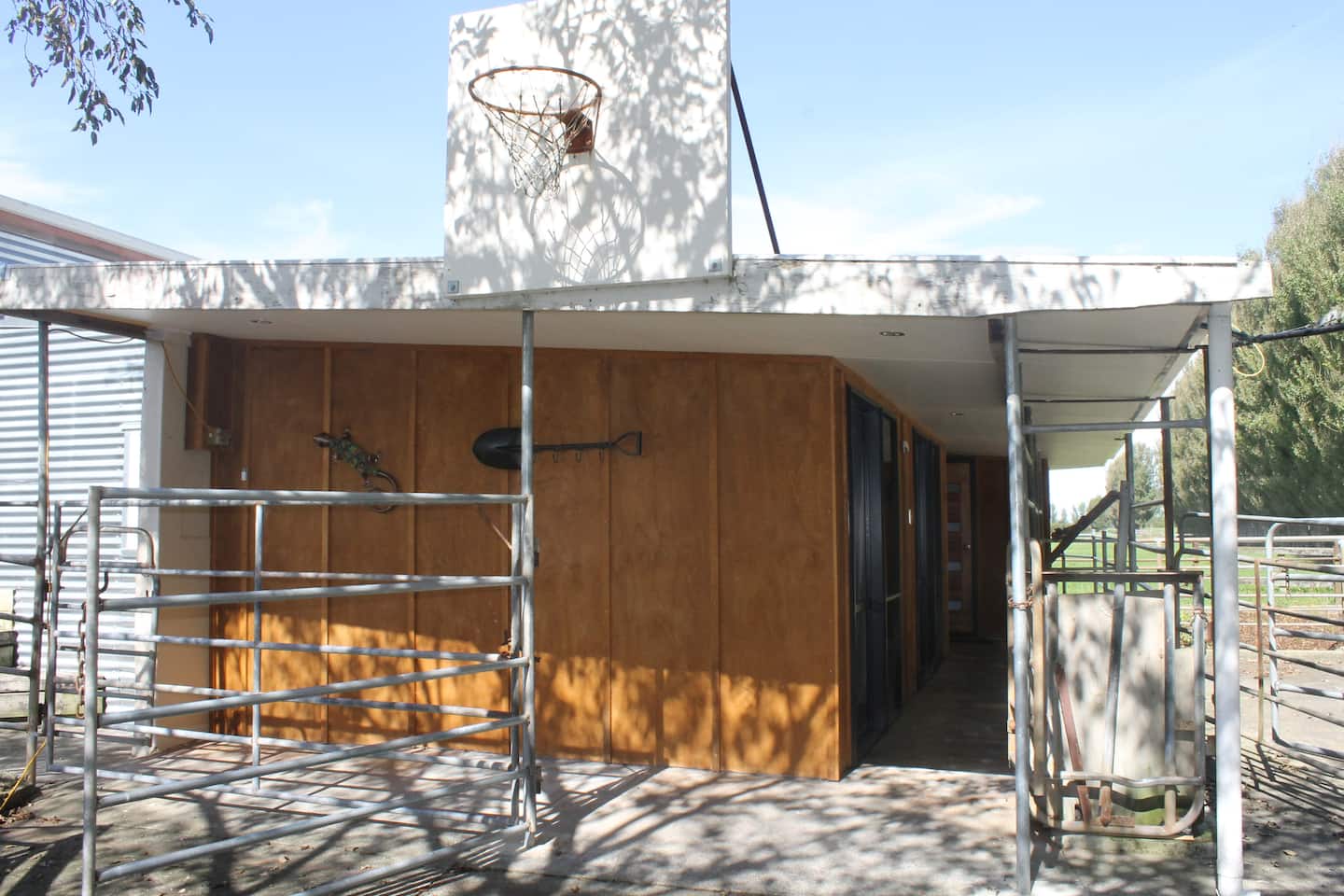 Udder House - Under The Majestic Mount Te Aroha 2
