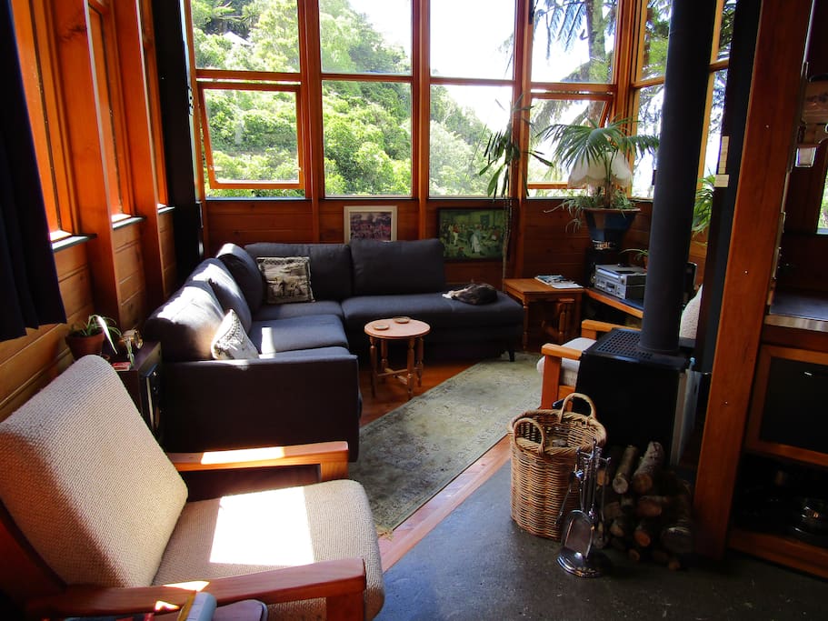 Lounge Sitting Area