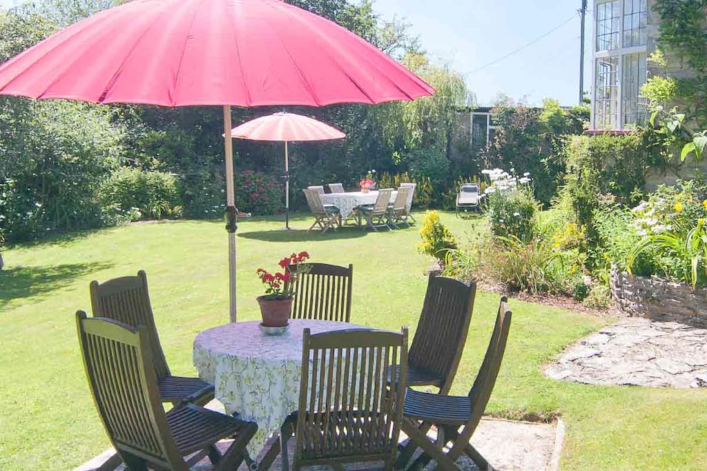 Garden Area - April Cottage