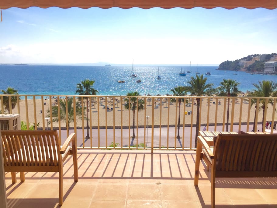 Terrasse avec vue imprenable sur la baie de Palmanova