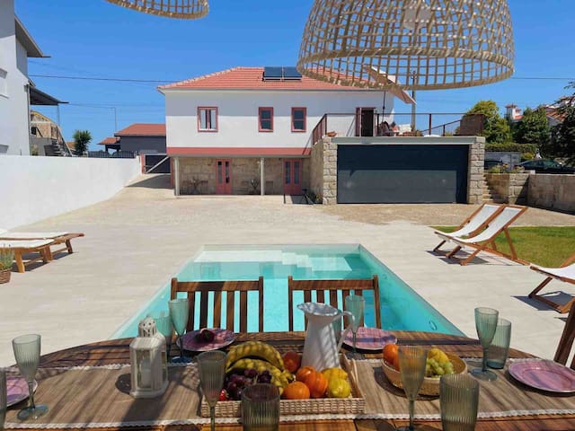 Porto-Braga Family Country House (Private Pool)