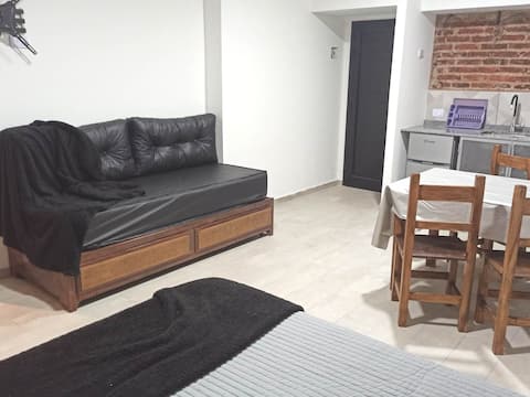Propiedad de Airbnb exitosa: Loft - Amazing newly renovated space en Don Bosco