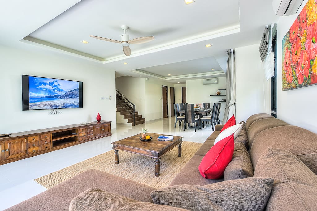 Living room - lounge area