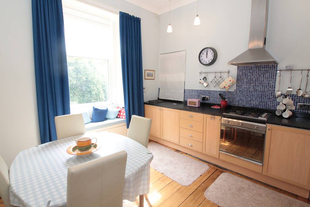 Dining room & Kitchen