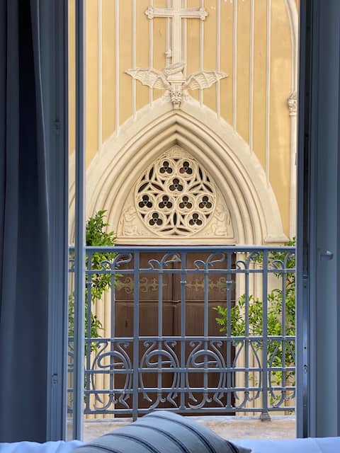 Successful Airbnb property: N°11 (terrace in the heart of old Antibes) in Antibes