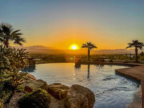 Endless 5 Star Views, Amazing pool, En-suite Rooms