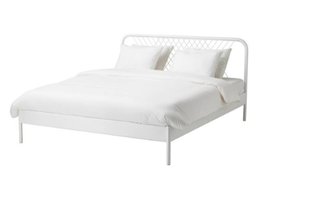 current bed is changed to be this one. 现在床更新成此照片。