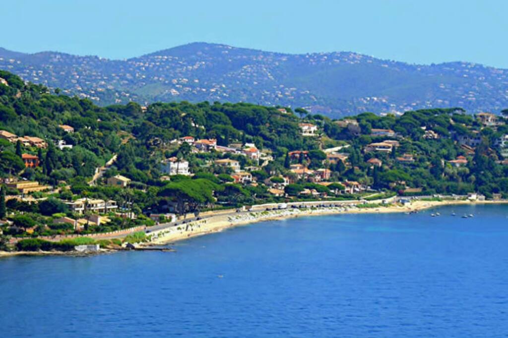 PLAGE DE LA MADRAGUE ACCÈS PRIVÉ depuis LA RÉSIDENCE