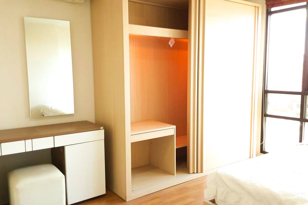 Beautiful built-in closet