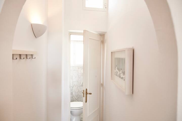 Temporary accomodation: Luxury Penthouse gallery image 2