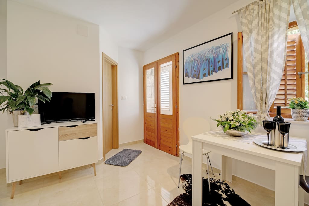 Kitchen and dining area