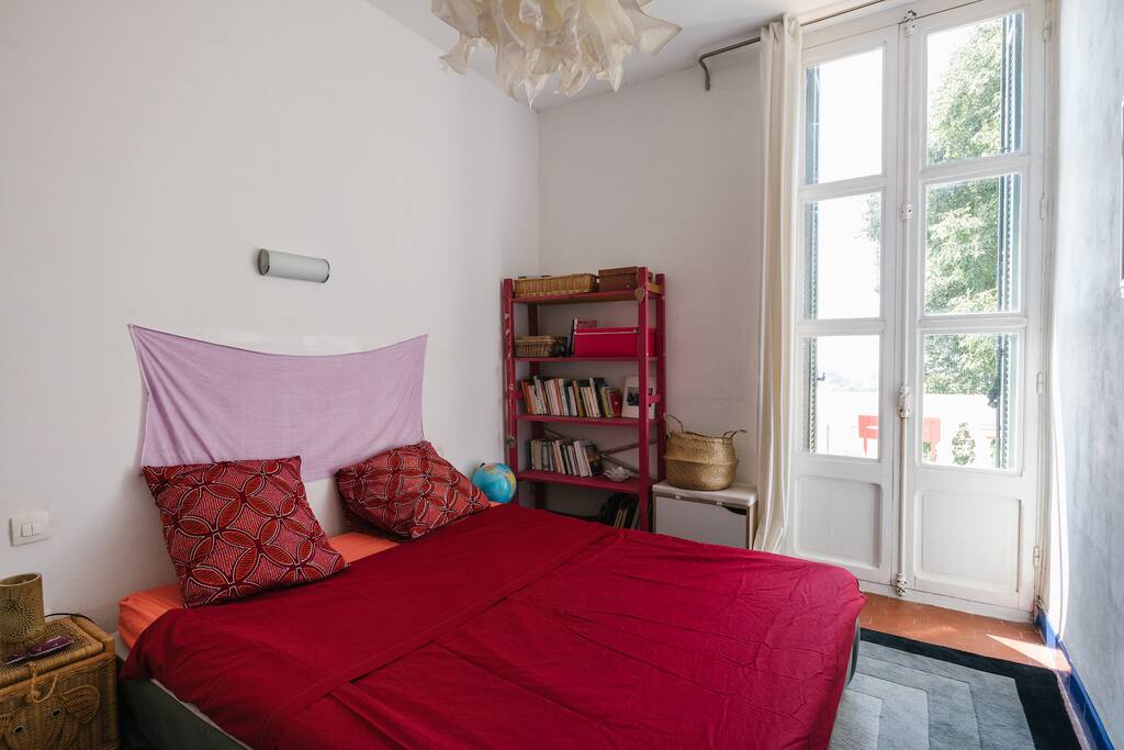 la chambre avec balcon et vue mer