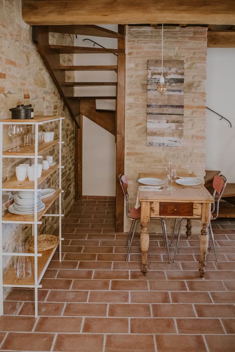 The house in the alley