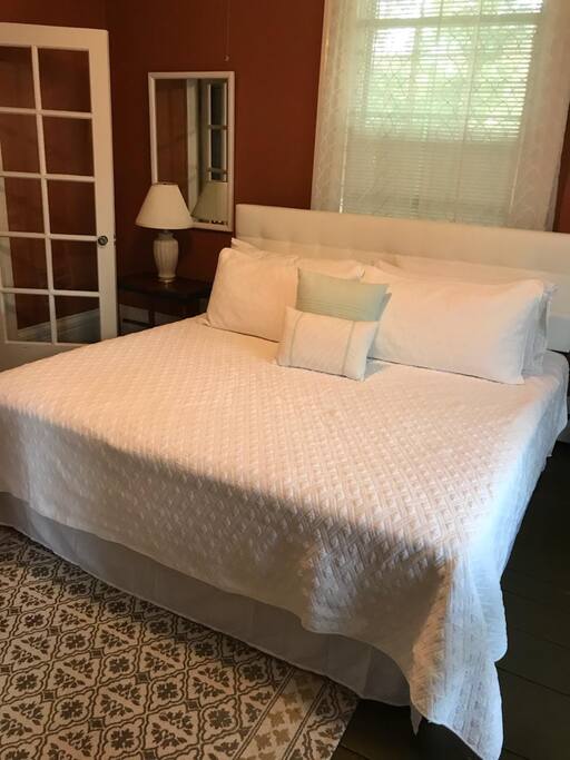 King size bed