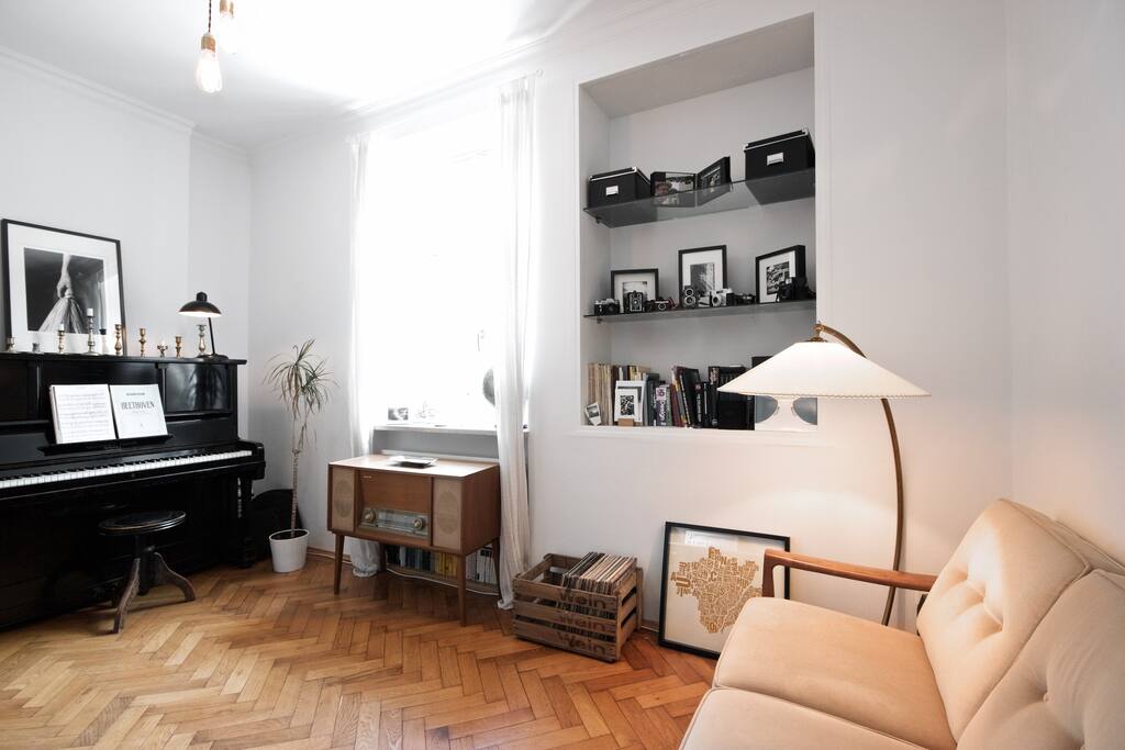 Whether you want to make your own music with the piano or just sit back and listen to a record, you're all set.