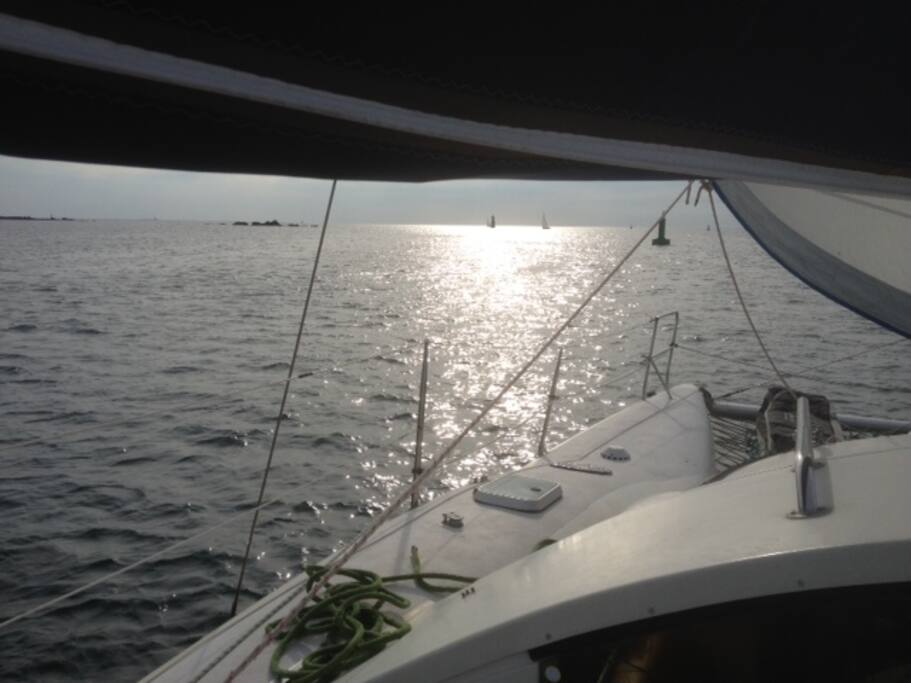Sous voile au large de Concarneau