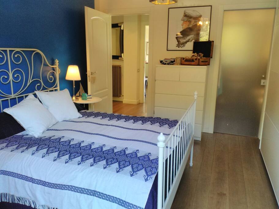 La Camera e il Bagno privato
The room and the private Bathroom