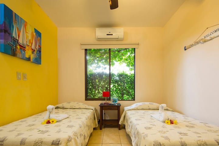 Dhomë miqsh me dy krevate dopio