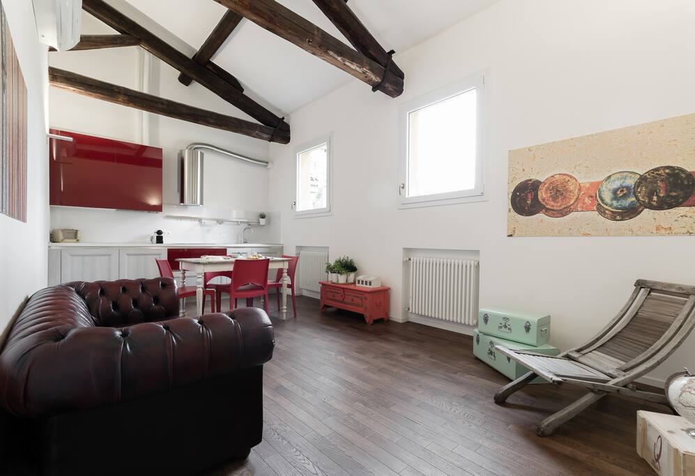 Living room - kitchen/Soggiorno-cucina