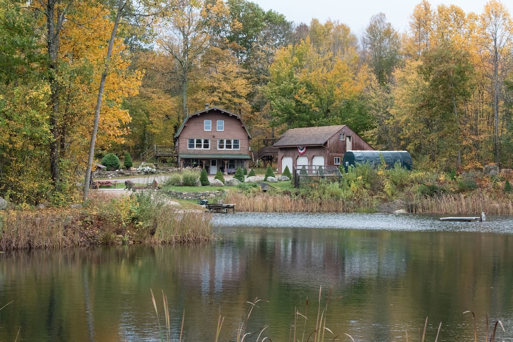 come join us for autumn colors on the pond