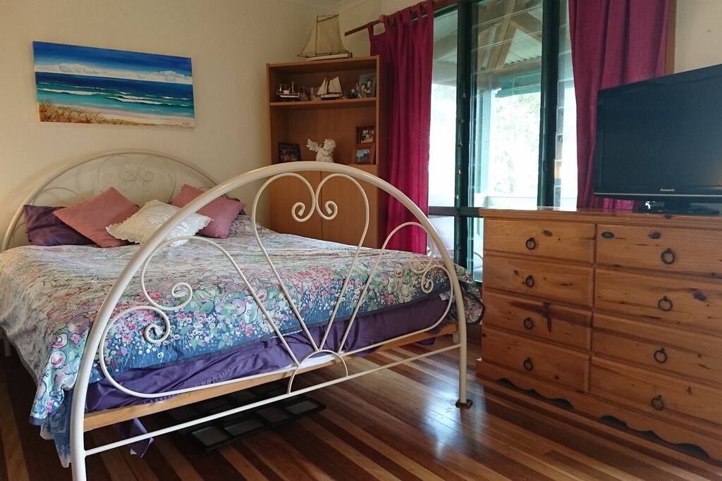 Bright, spacious bedroom
