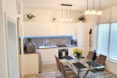 Mordern double bedroom in Bournemouth centre