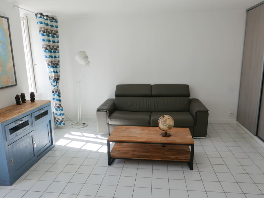 Canapé convertible en cuir confortable