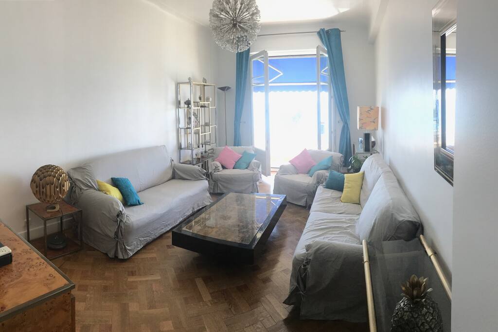 Salle à manger vue sur mer