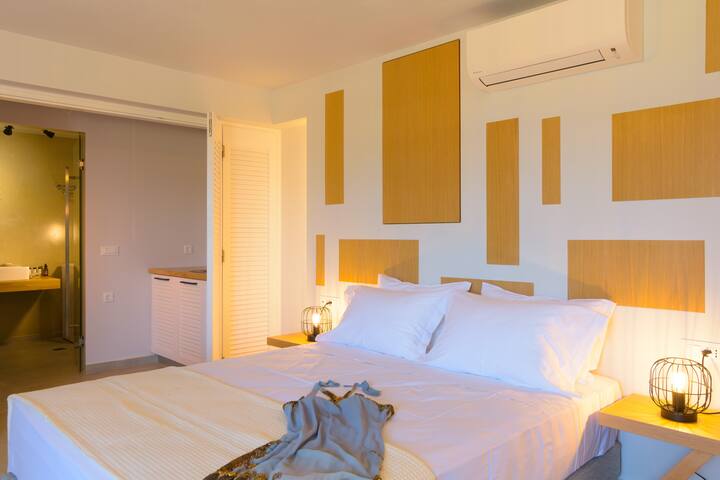 Villa Enigma – 3 bedroom villa with a private pool gallery image 2