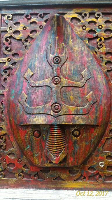 Up close carving depicting Royalty from Timor.
