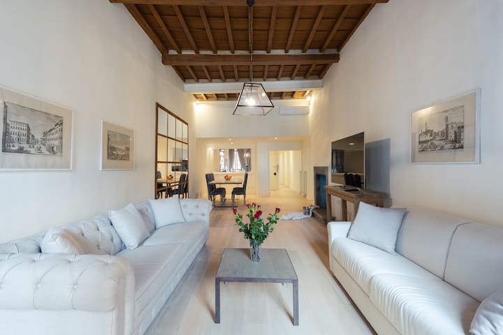 Pure luxury in oltrarno florence gallery image 2