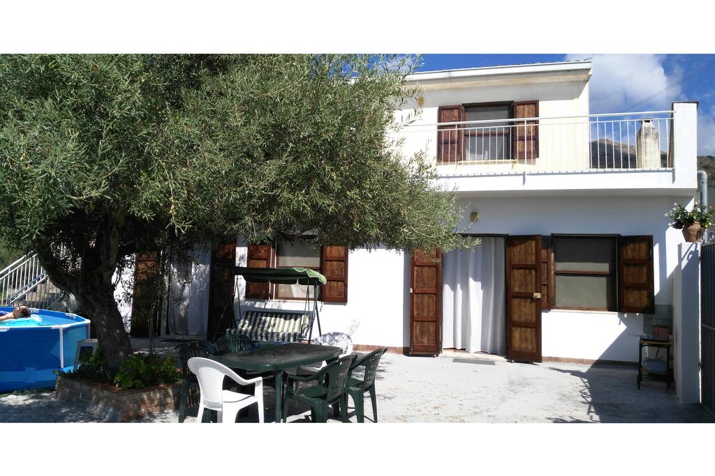 Villa e terrazza piano terra