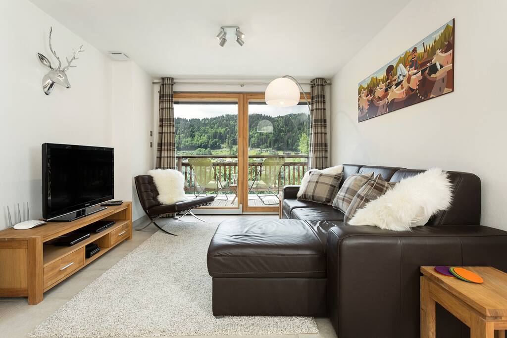 The cosy lounge