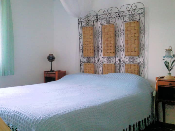 غرفة النوم 2