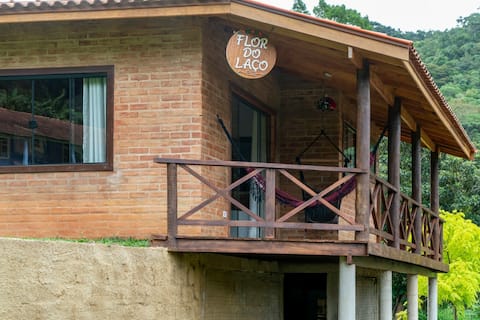 Airbnb em destaque: Chalé Flor do Laço! em Gonçalves