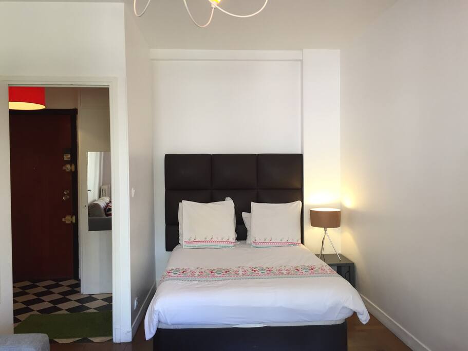 Real Bed