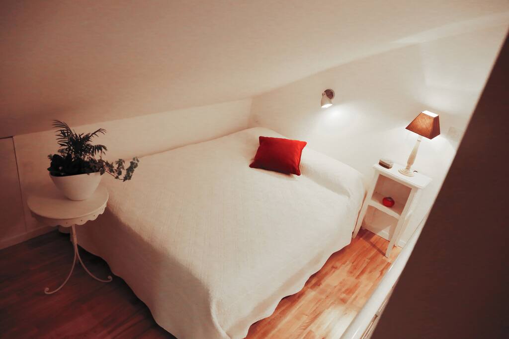 2eme CHAMBRE MEZZANINE