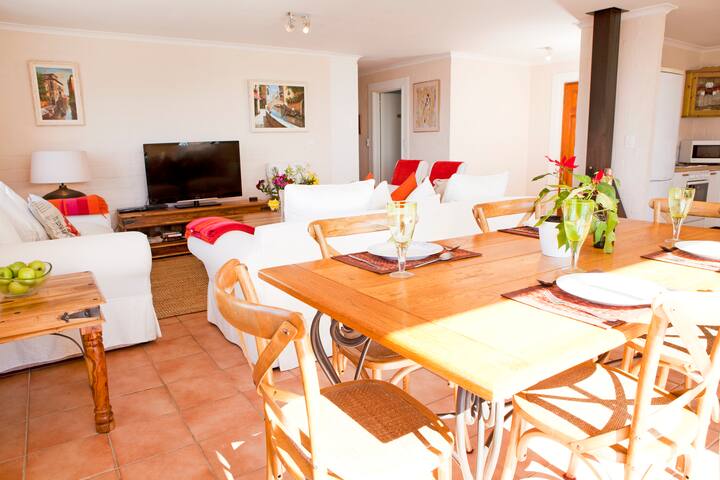 Penthouse Breathtaking Sea View Long stay special gallery image 5