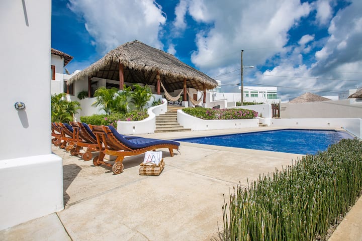 7 room Private Luxury Villa with Full Staff