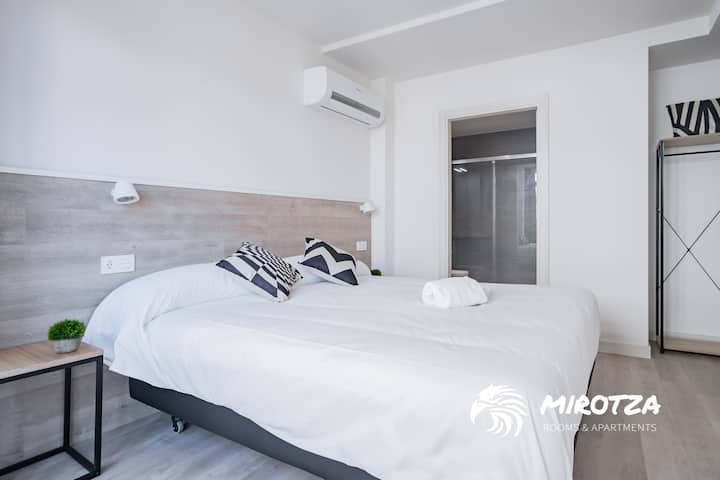 BEDROOM WITH ENSUITE BATHROOM
