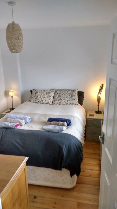 Cosey bedroom with double bed