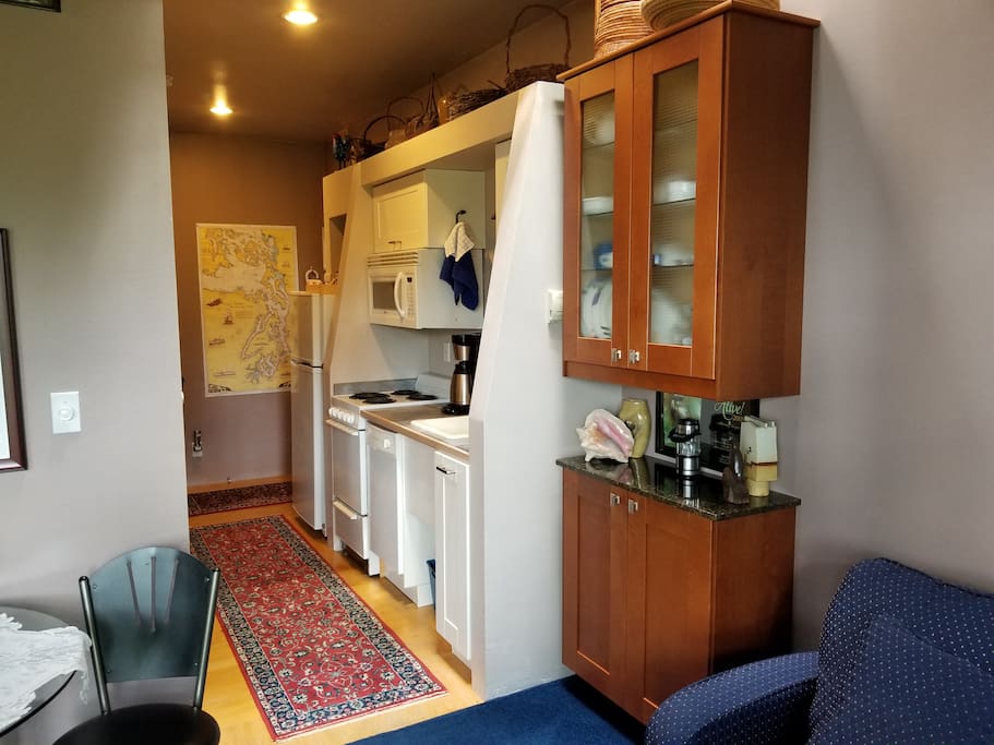 From living room through kitchen